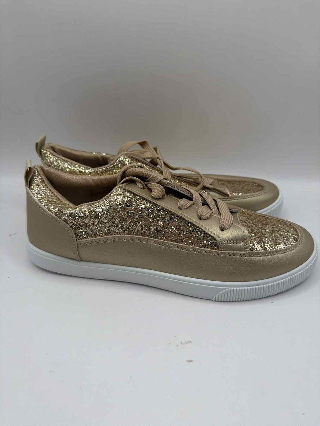 Shoe Size 41 Gold Sneakers