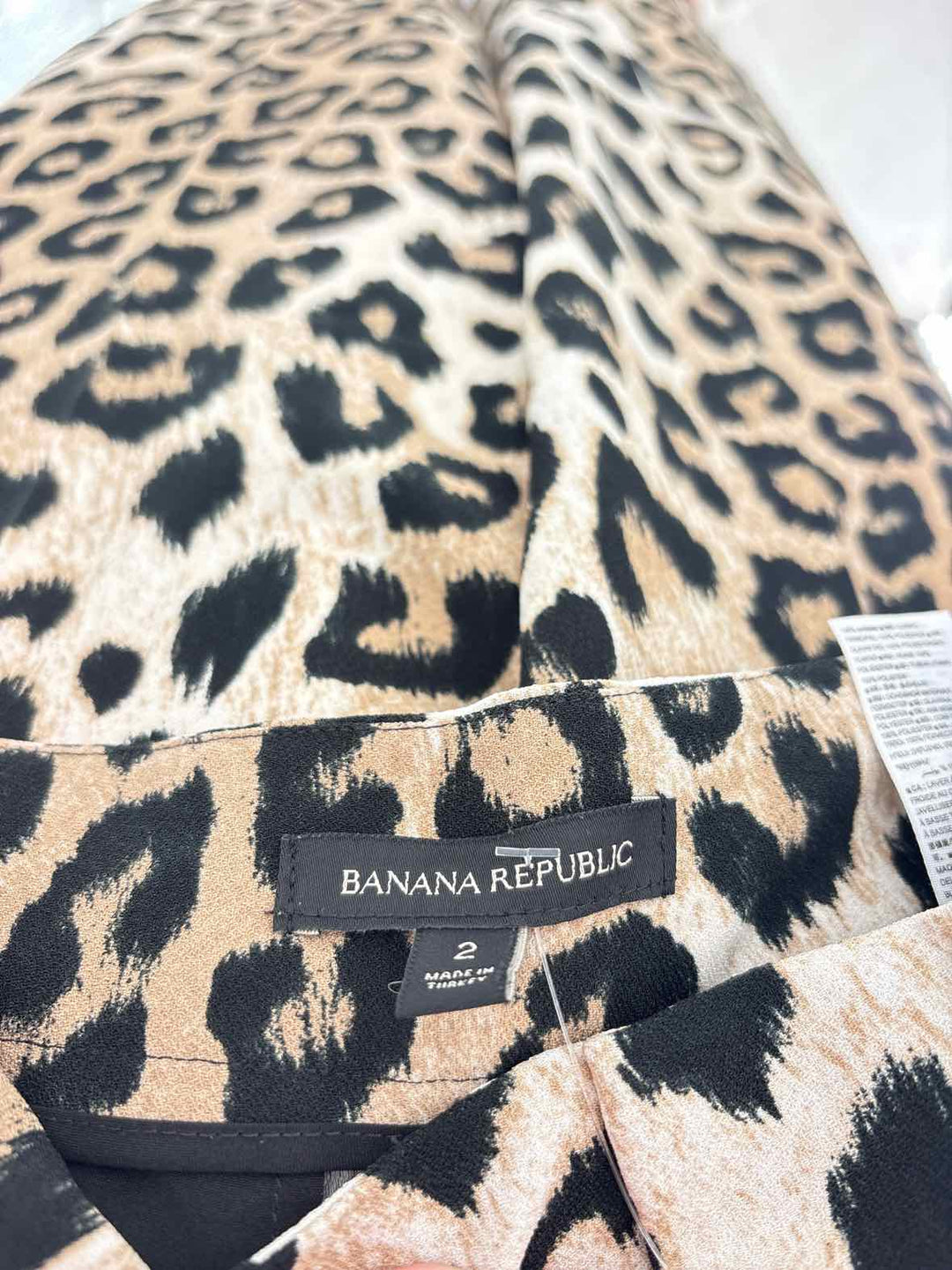 Size 2 Banana Republic Brown Print Pants