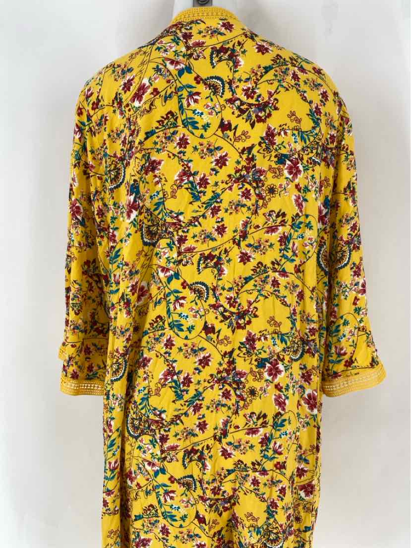 Size 1X Yellow Print Cardigan