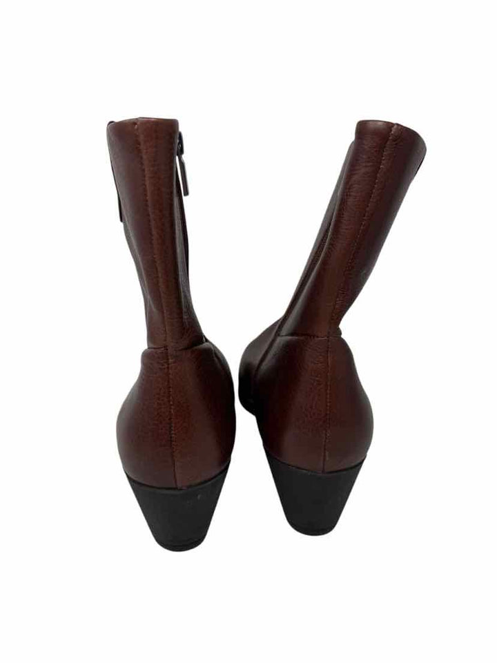 Shoe Size 10.5 MUNRO Brown Boots