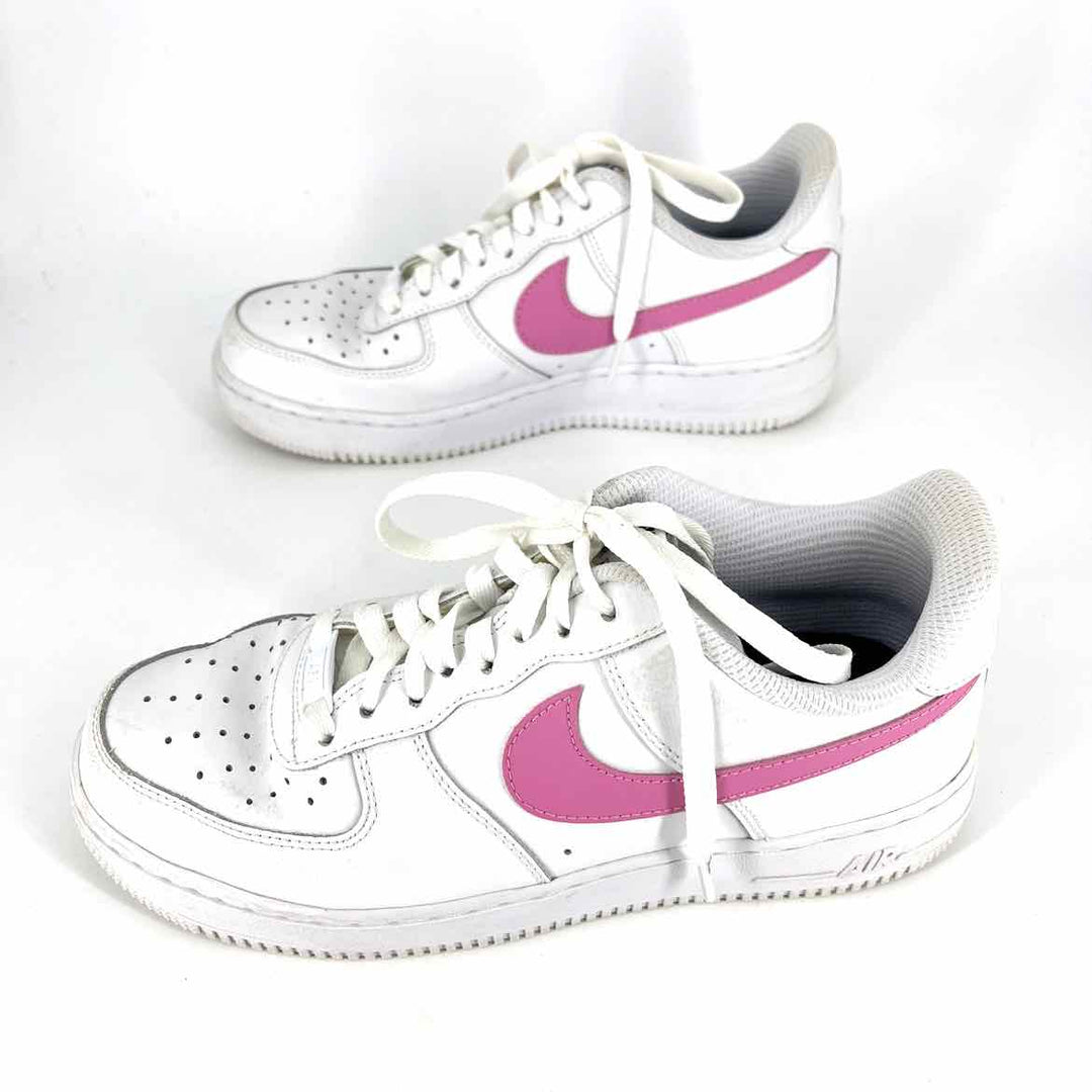 Shoe Size 8.5 Nike White Leather Sneakers