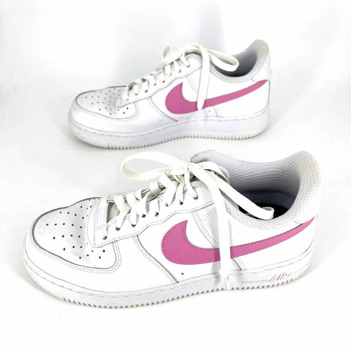 Shoe Size 8.5 Nike White Leather Sneakers