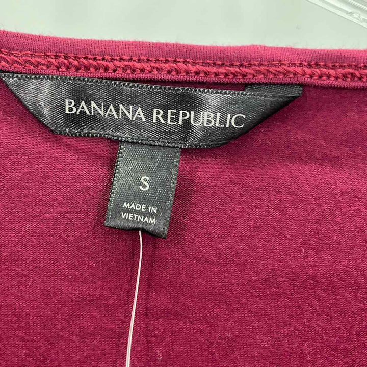 Size S Banana Republic Wine Shirt