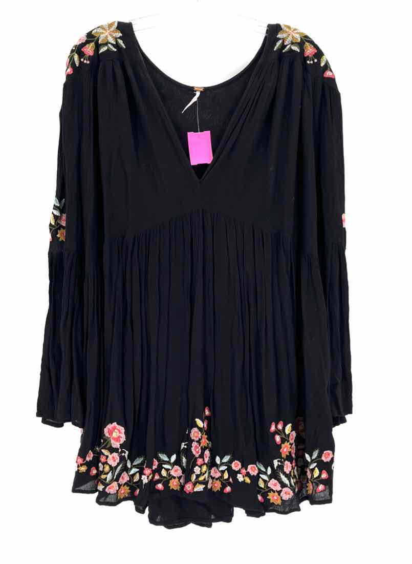 Size M FREE PEOPLE Black Dress