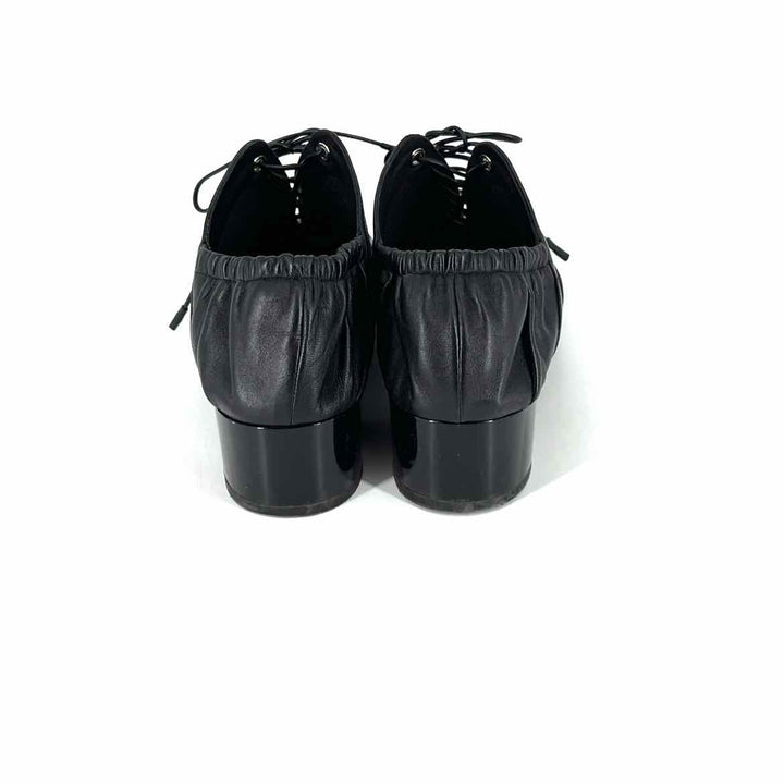Shoe Size 7.5 FERRAGAMO Black Leather Luxury - Mules