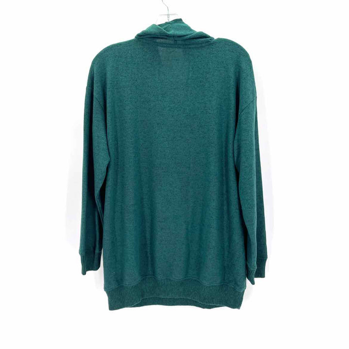 Size 00 Torrid Green Shirt