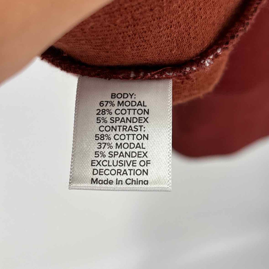 Size L EVEREVE Burgundy Sweater