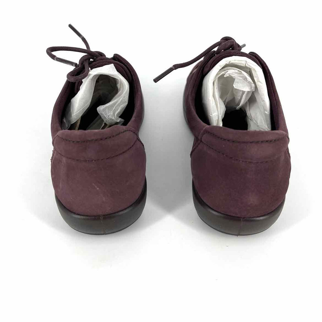 Shoe Size 39 ECCO Burgundy Suede Sneakers