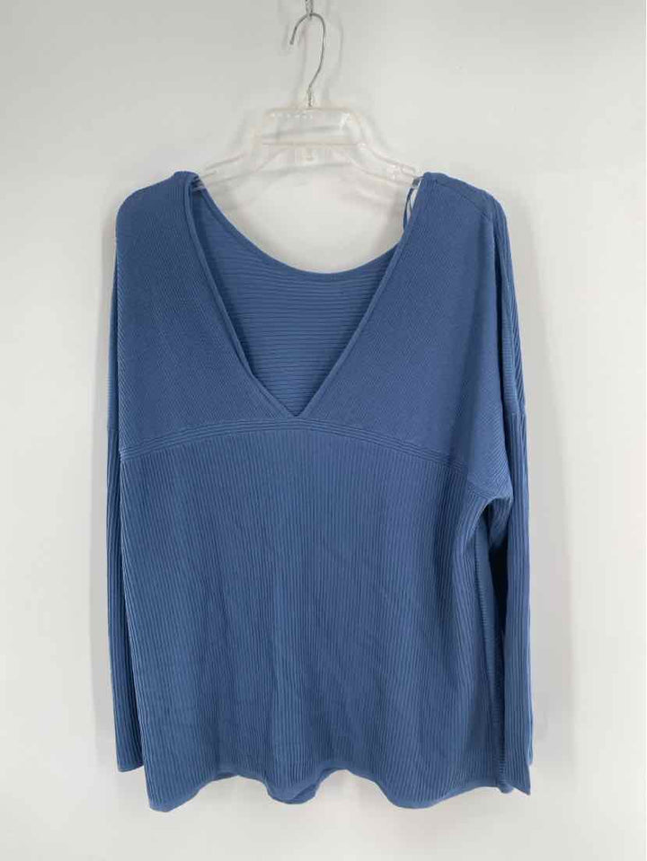Size 1X LAFAYETTE Blue Knit Sweater
