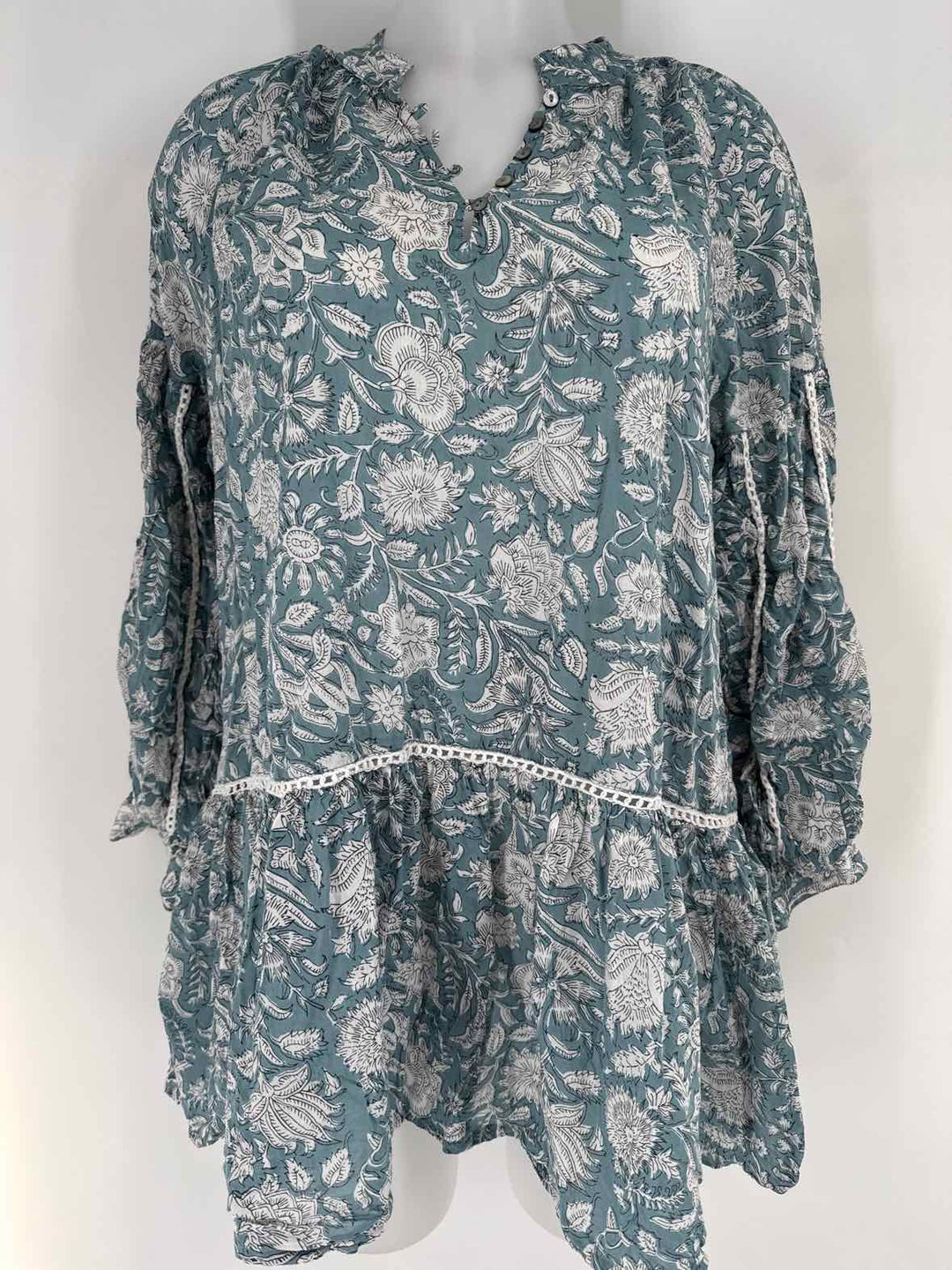 Size M/L Teal Shirt
