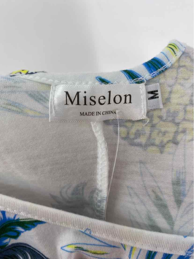 Size M White Shirt
