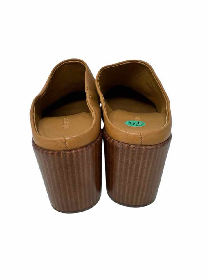 Shoe Size 7.5 VINCE Tan Leather Pumps