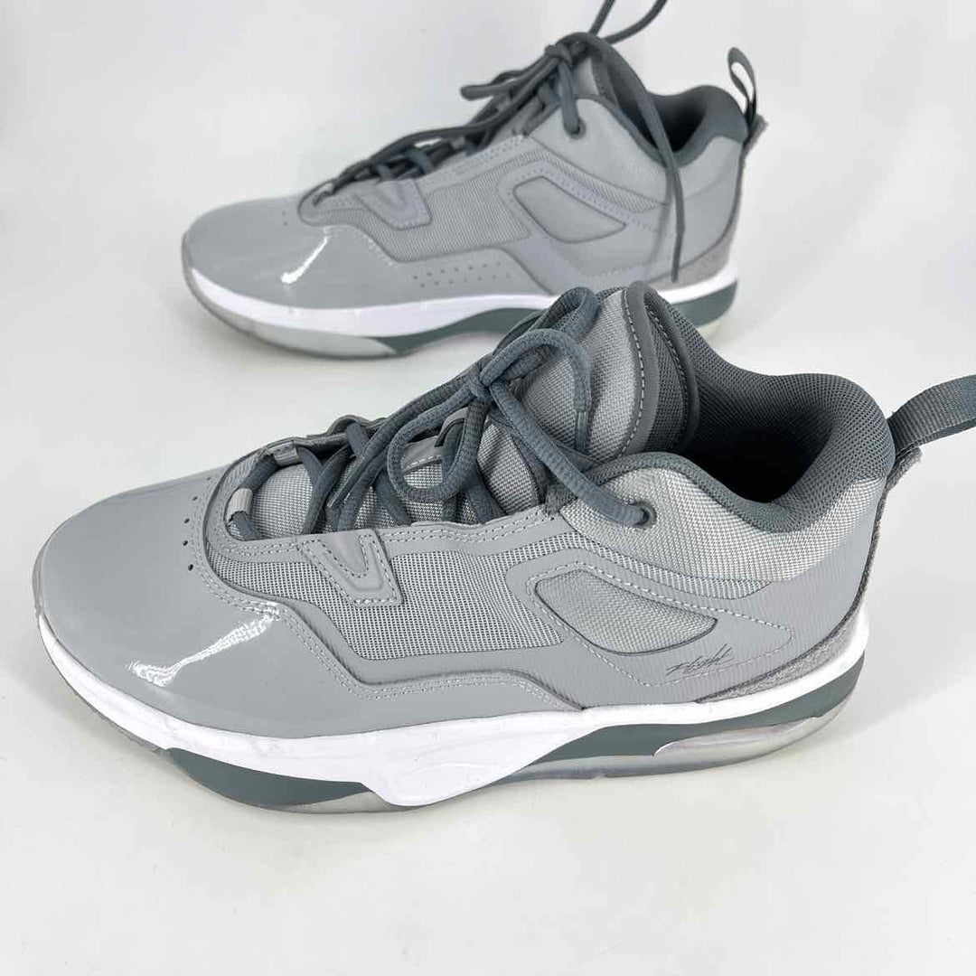Shoe Size 40 Nike Gray PATENT Mesh Sneakers