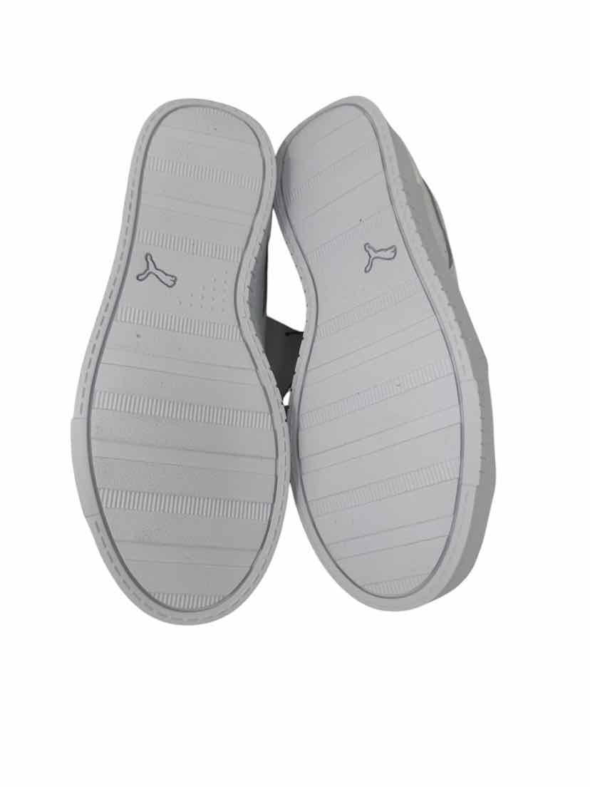 Shoe Size 7 Puma White Leather Sneakers