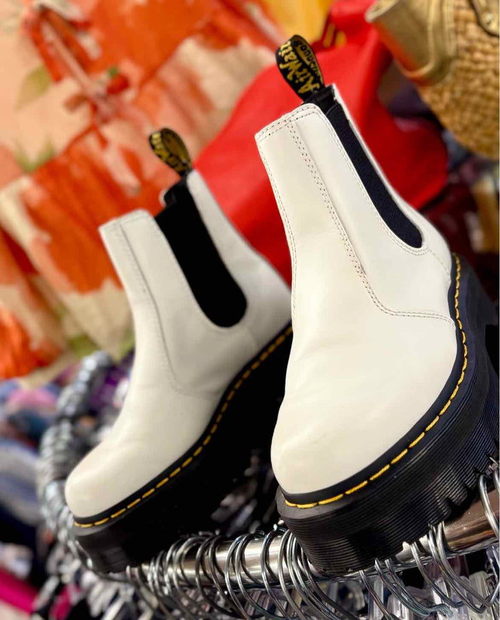 Shoe Size 7 DOC MARTENS White Leather Boots