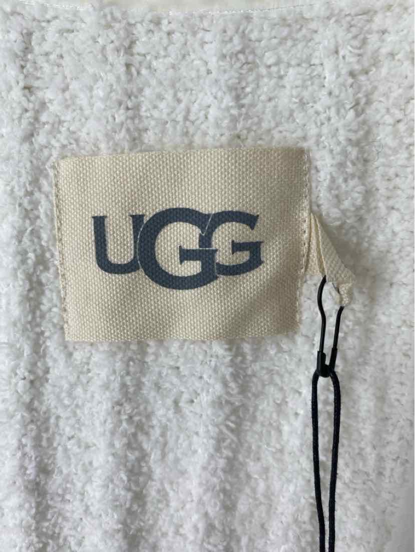 Size M Ugg Cream Robe