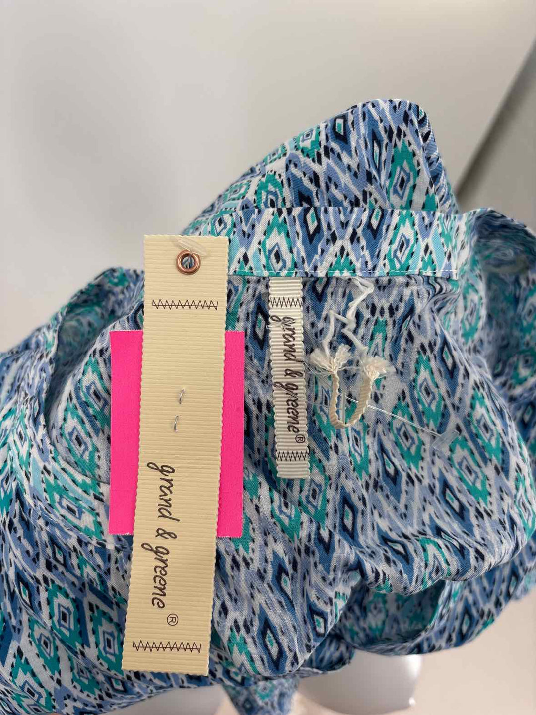 Size XL Multi-Color Shirt