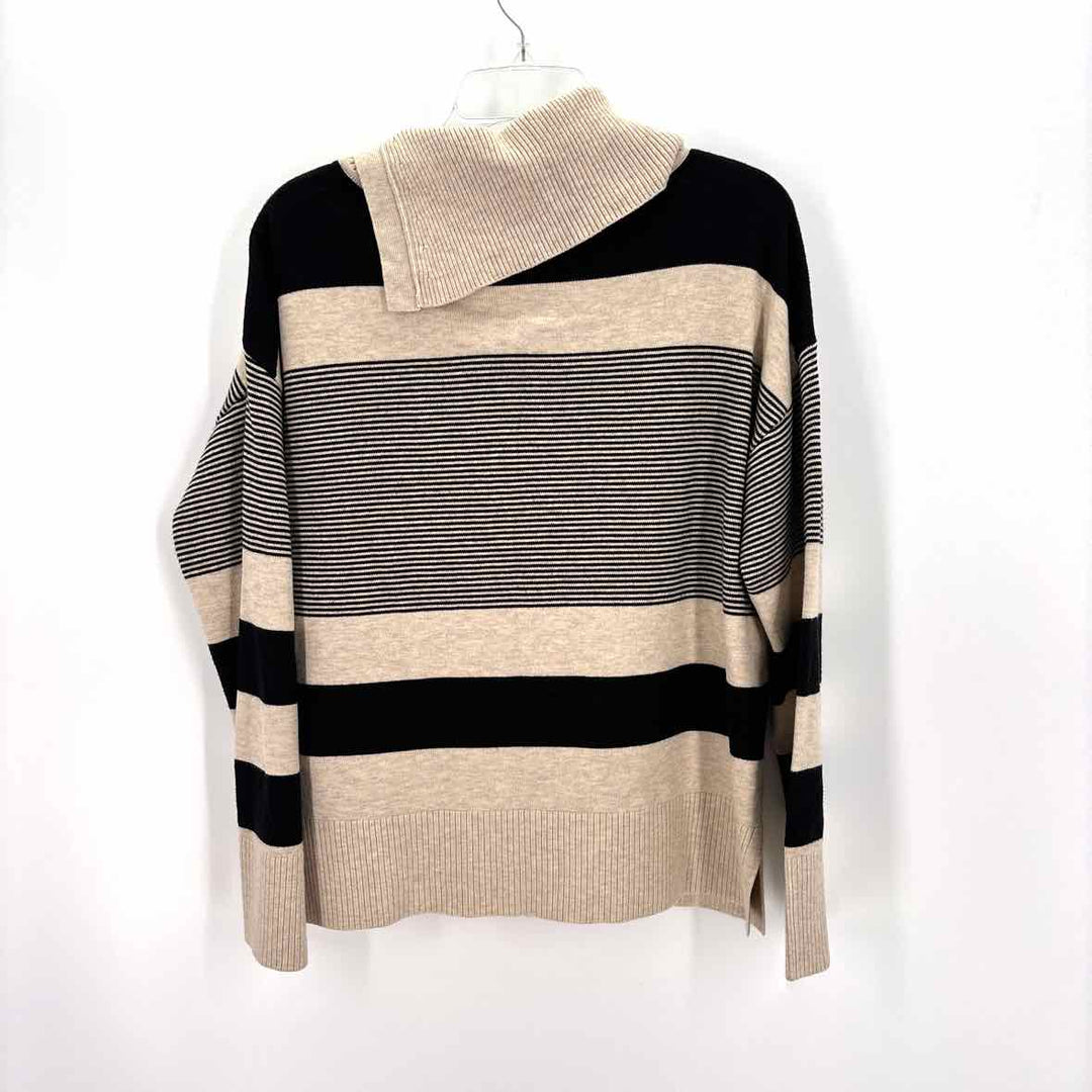 Size L LIZ CLAIBORNE Tan Sweater