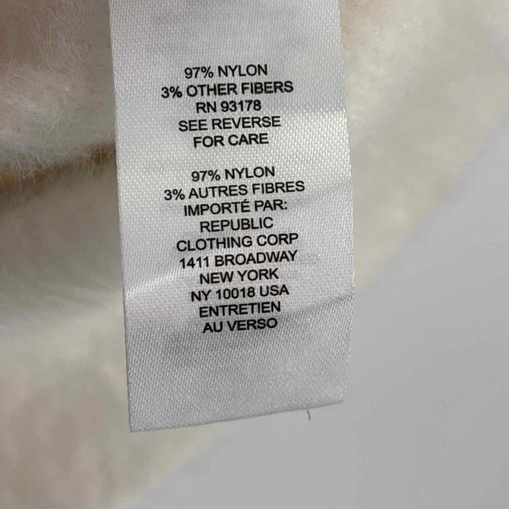 Size M TAHARI Cream Sweater