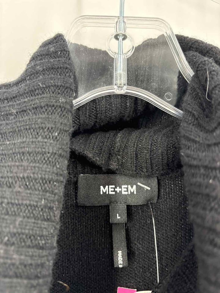 Size L Black Sweater