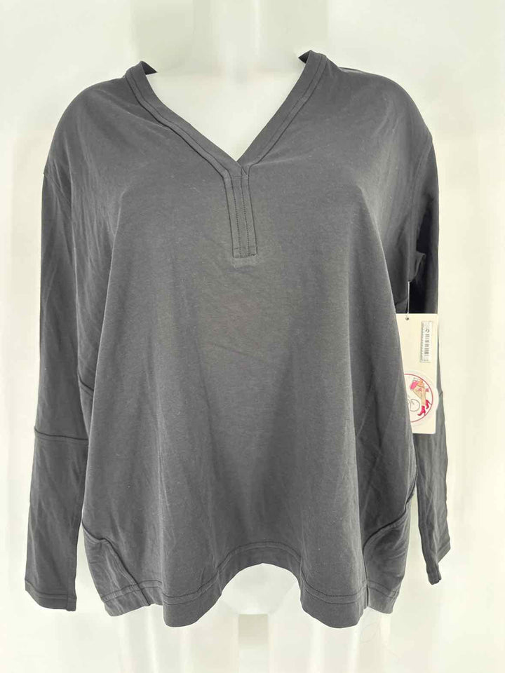 Size 4 Lululemon Black Shirt