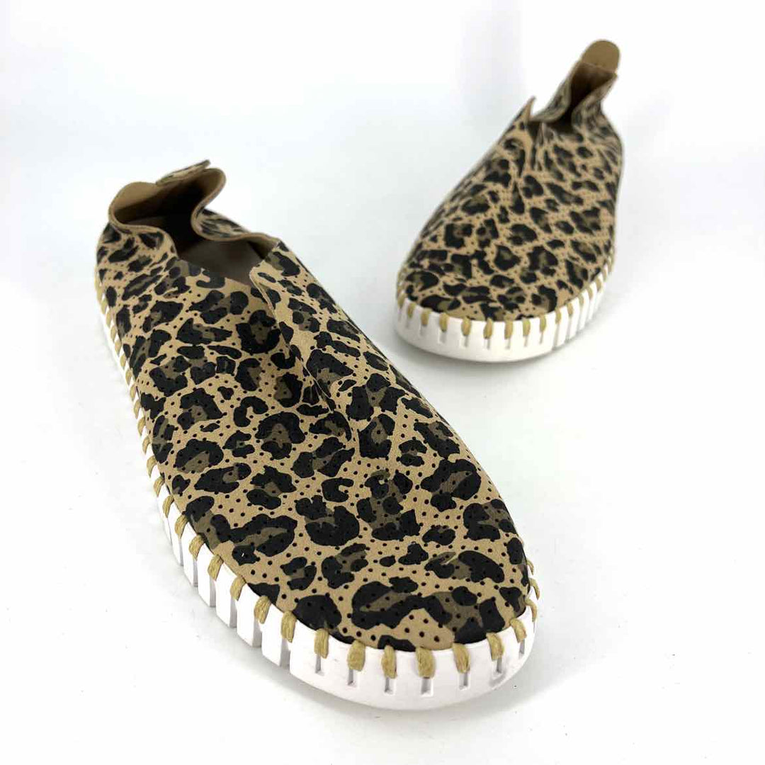 Shoe Size 37 ILSE JACOBSEN Tan Flats