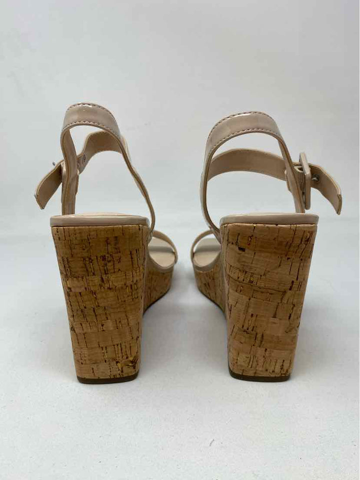 Shoe Size 10 MARC FISHER Tan PATENT Pumps