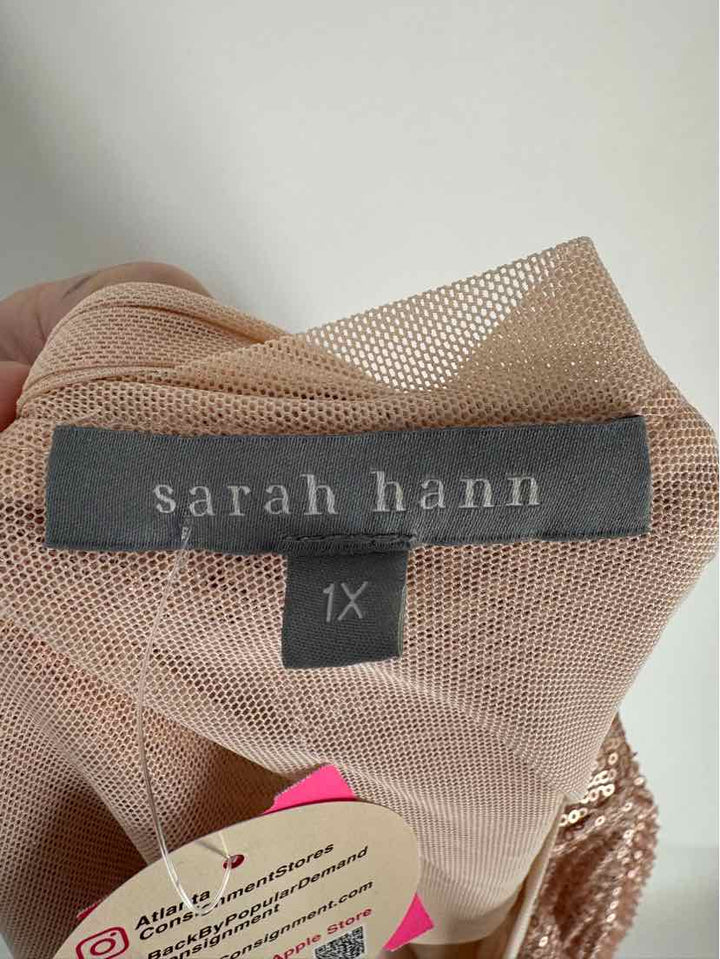 Size 1X Pink Shirt