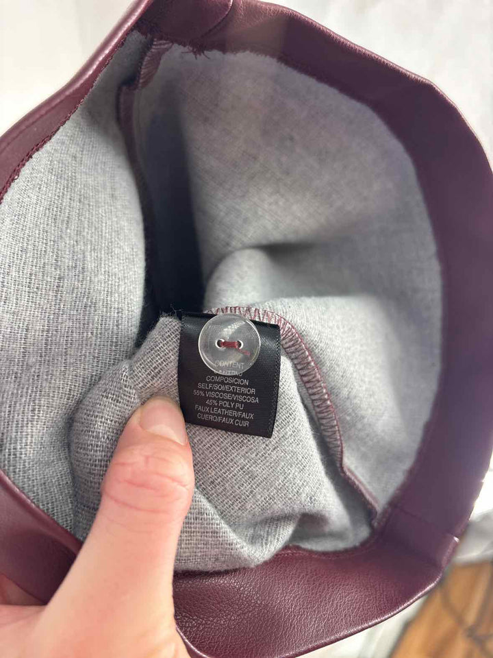 Size M wayf Burgundy Pants