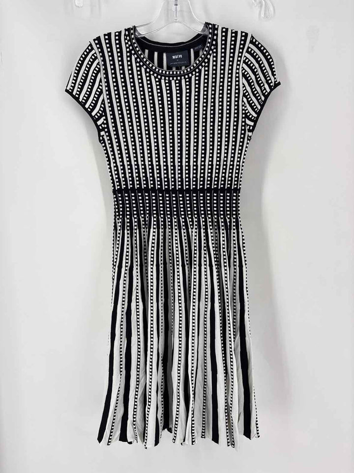 Size M MAEVE White Dress