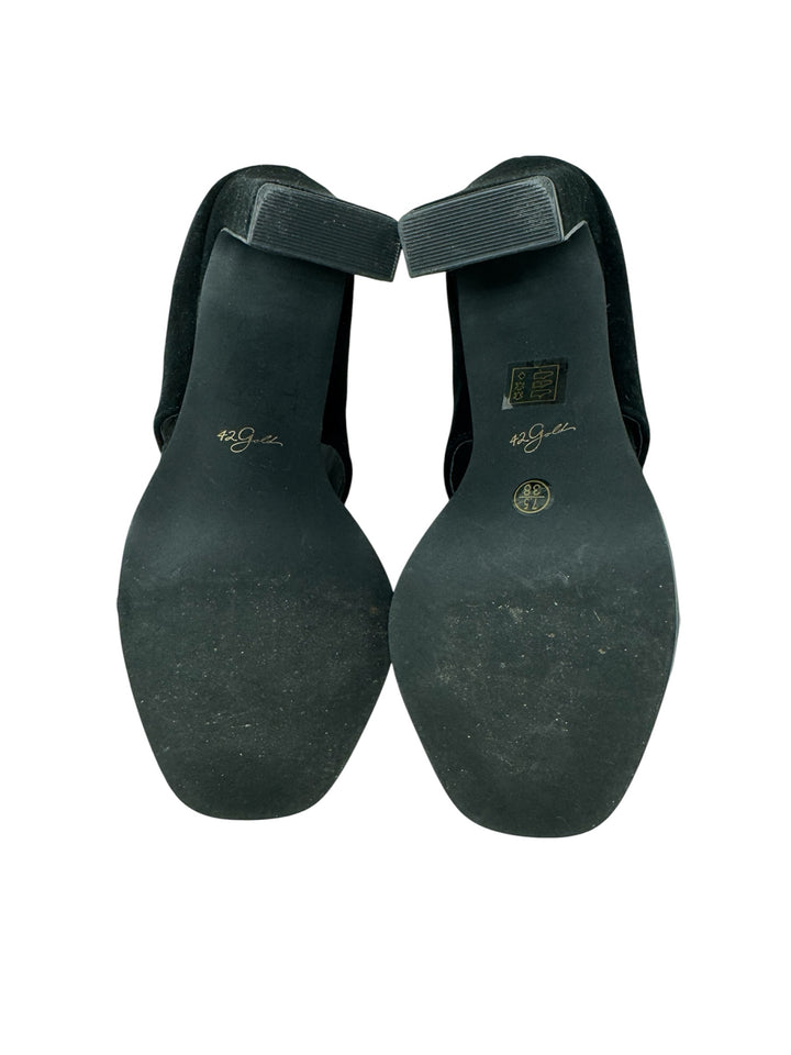 Shoe Size 7.5 Black Suede Sandals