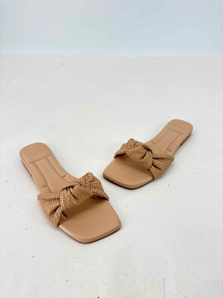 Shoe Size 8 MARC FISHER Tan Sandals