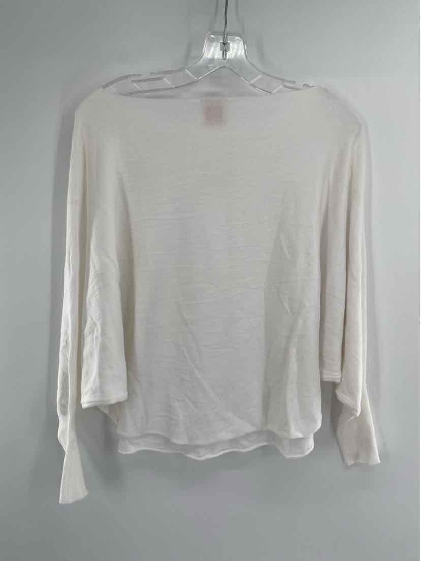 Size M KERISMA White Sweater