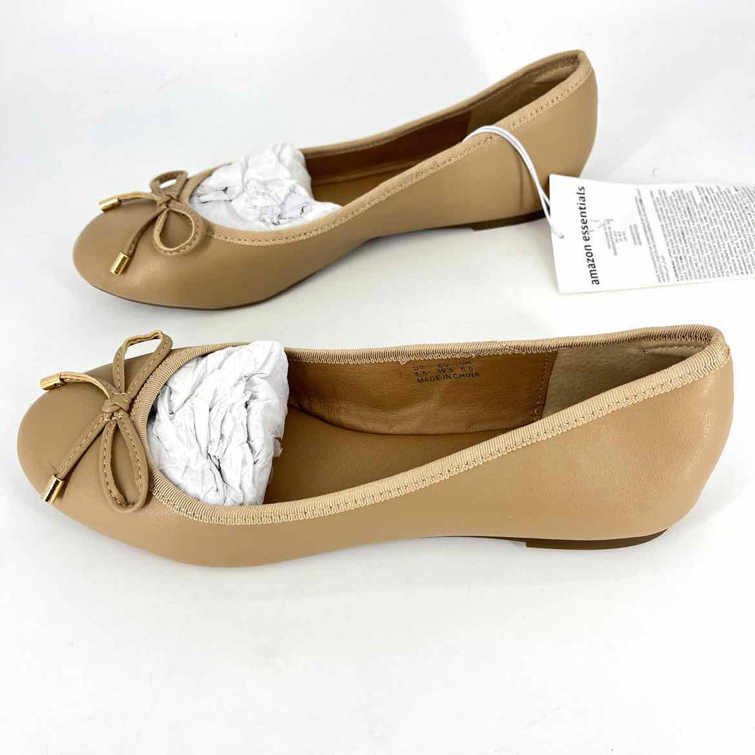 Shoe Size 8.5 Taupe Faux Leather Flats