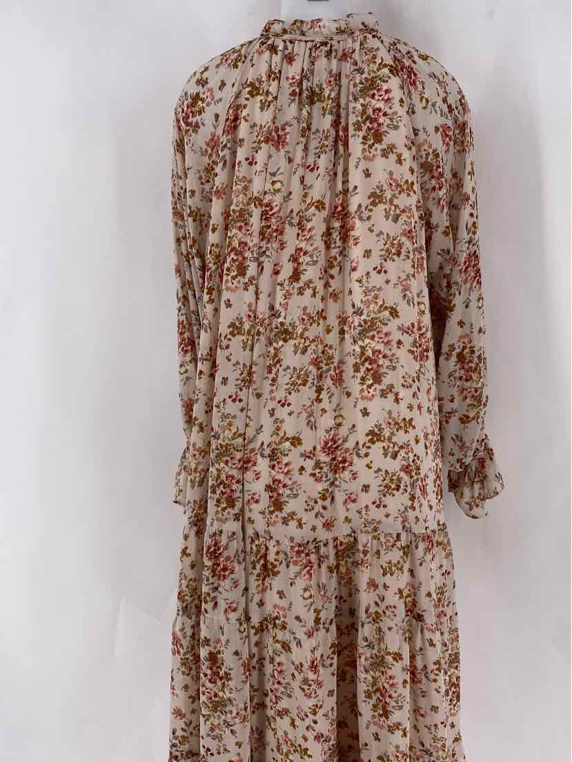 Size L ENTRO Tan Dress