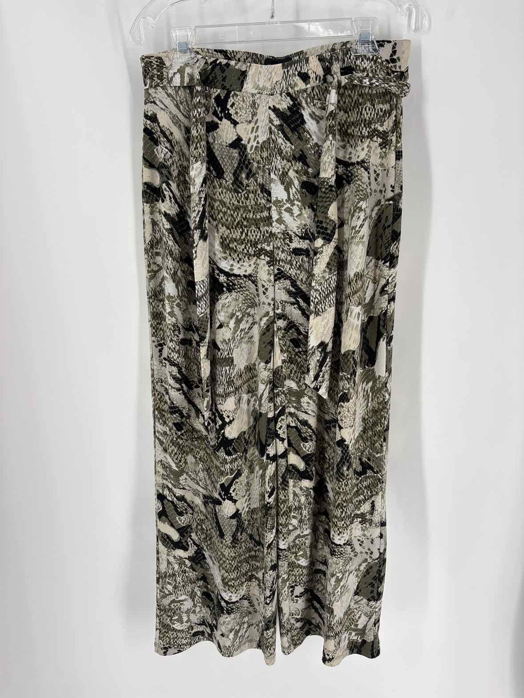 Size M White House Black Market Green Print Pants