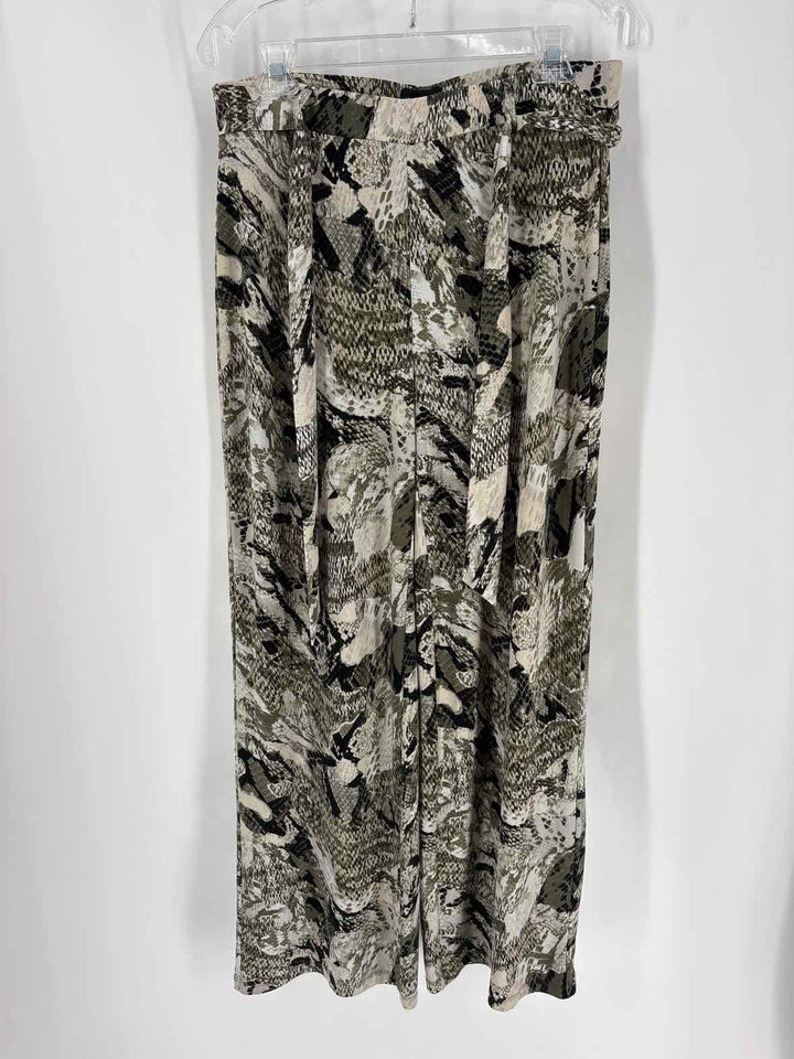 Size M White House Black Market Green Print Pants
