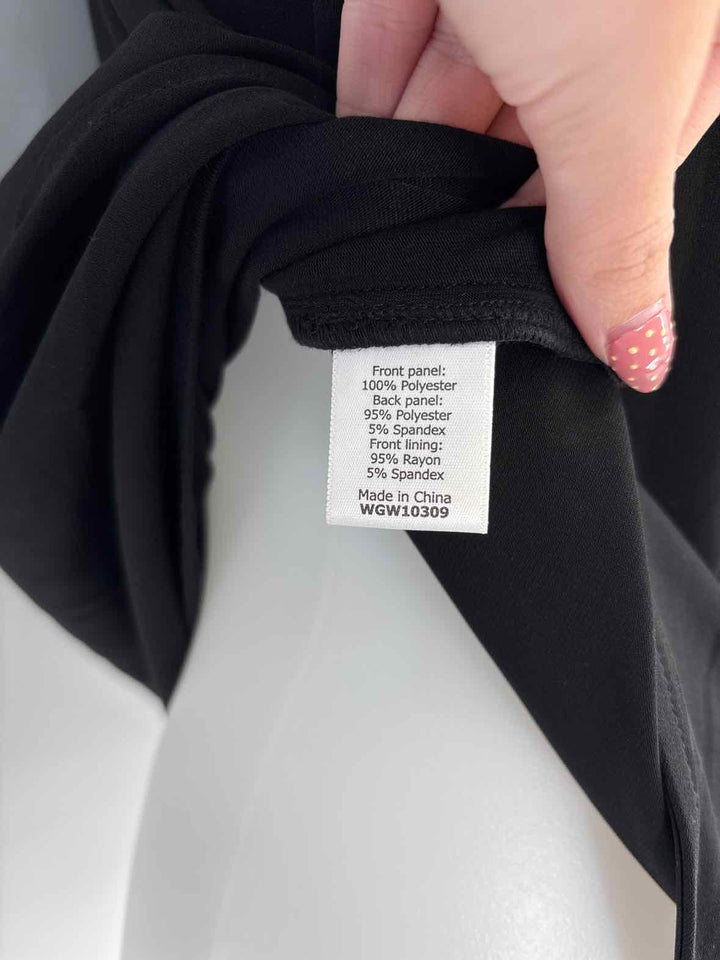 Size M HAWTHORN Black Shirt