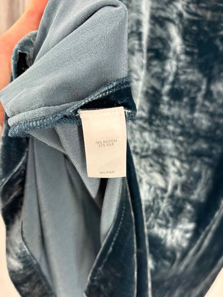 Size L J JILL Blue Velour Shirt