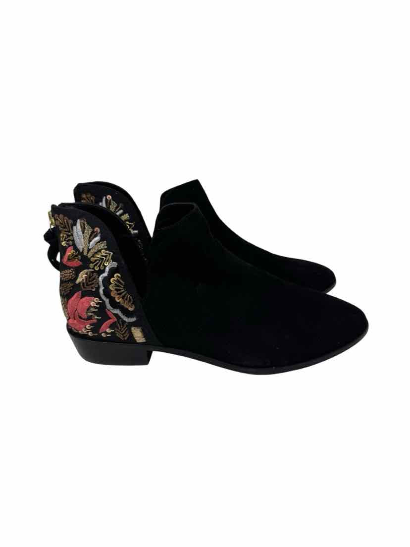 Shoe Size 8.5 Kenneth Cole Black Suede Boots