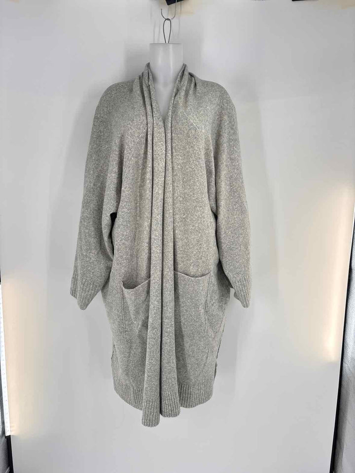 Size M FREE PEOPLE Gray Sweater