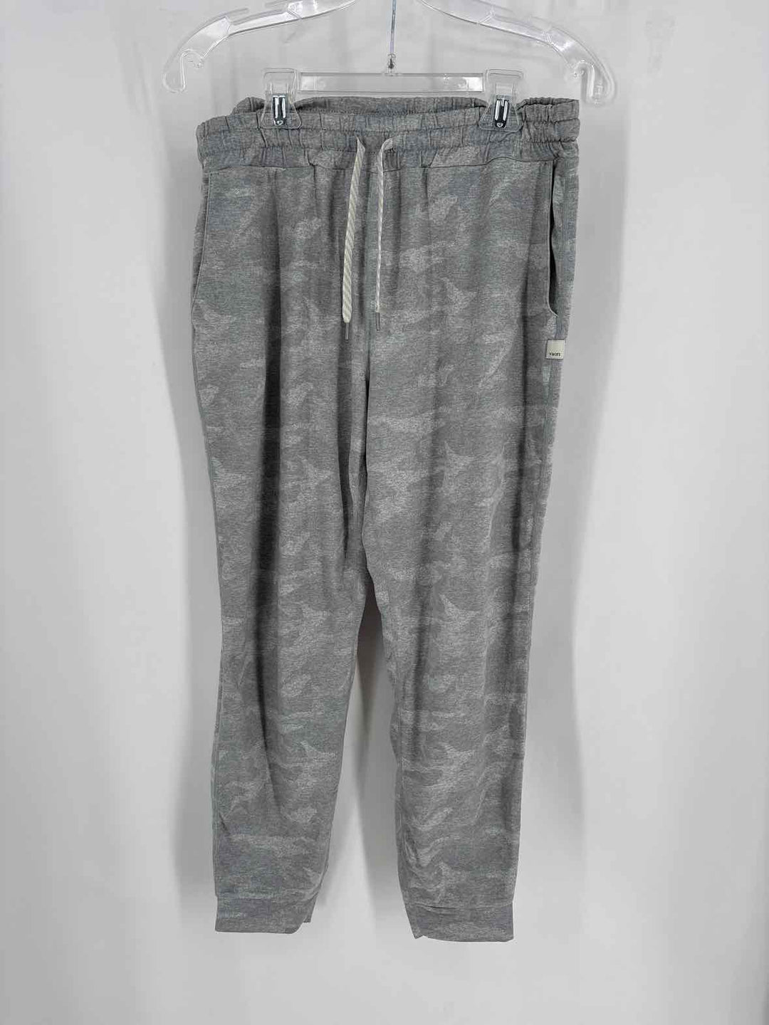 Size M VUORI Gray Pants