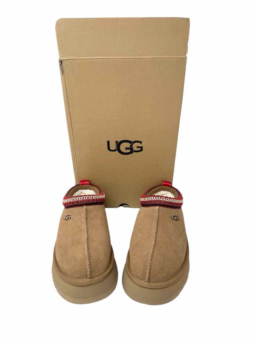 Shoe Size 38 Ugg Tan Suede Flats