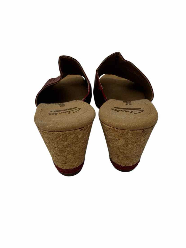 Shoe Size 7.5 CLARKS Red Leather Sandals