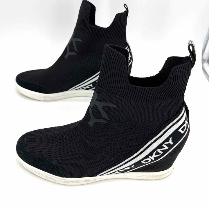 Shoe Size 8.5 DKNY Black Sneakers