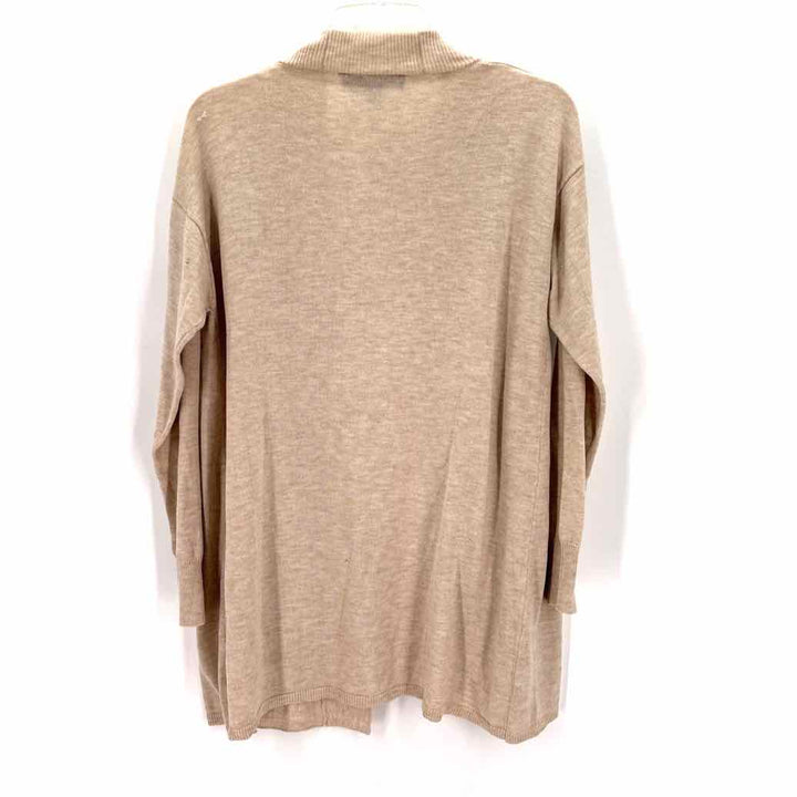 Size M GLORIA VANDERBUILT Oatmeal Knit Sweater
