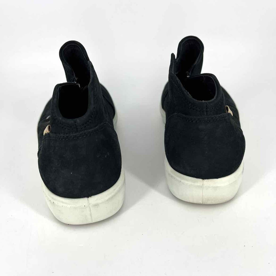 Shoe Size 39 ECCO Black Suede Leather Sneakers