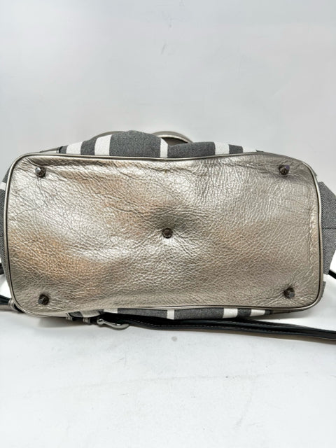 Burberry Luxury - Purse