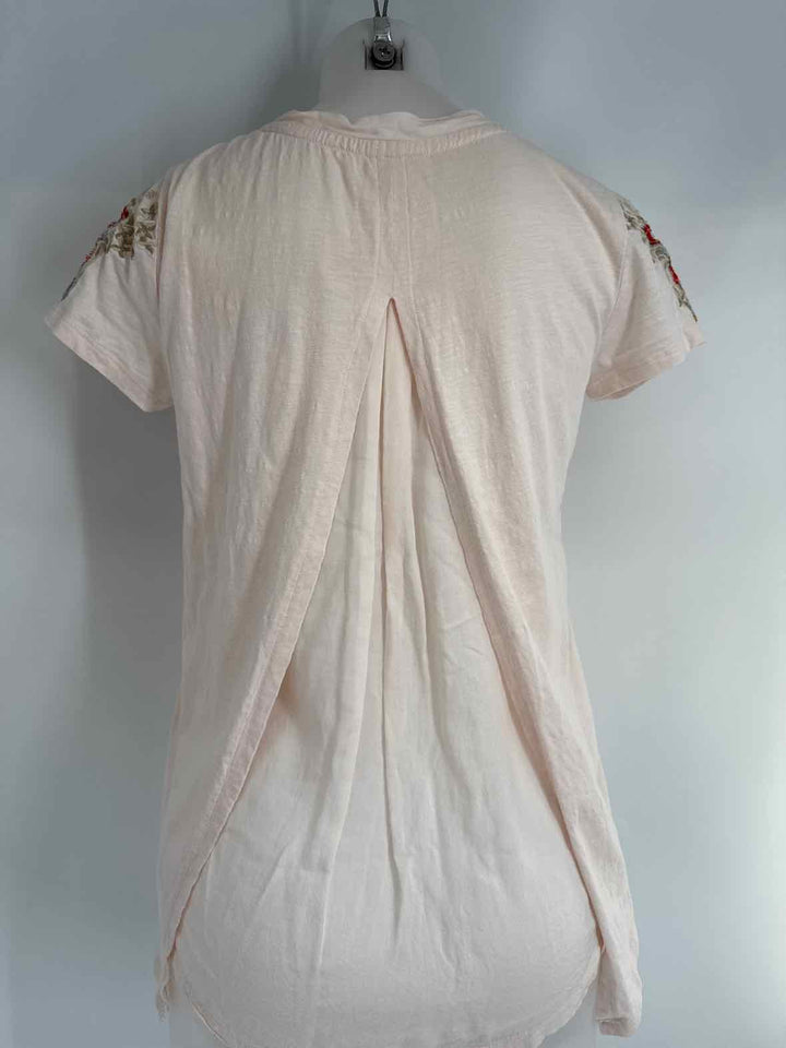 Size XS sundance Pink Shirt
