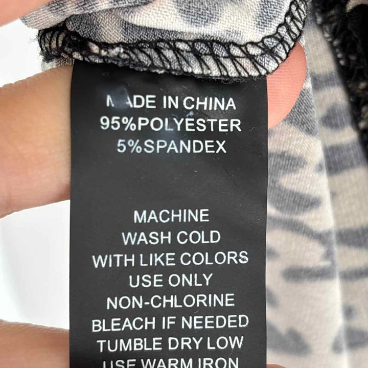 Size XL Vince Camuto Multi-Color Shirt